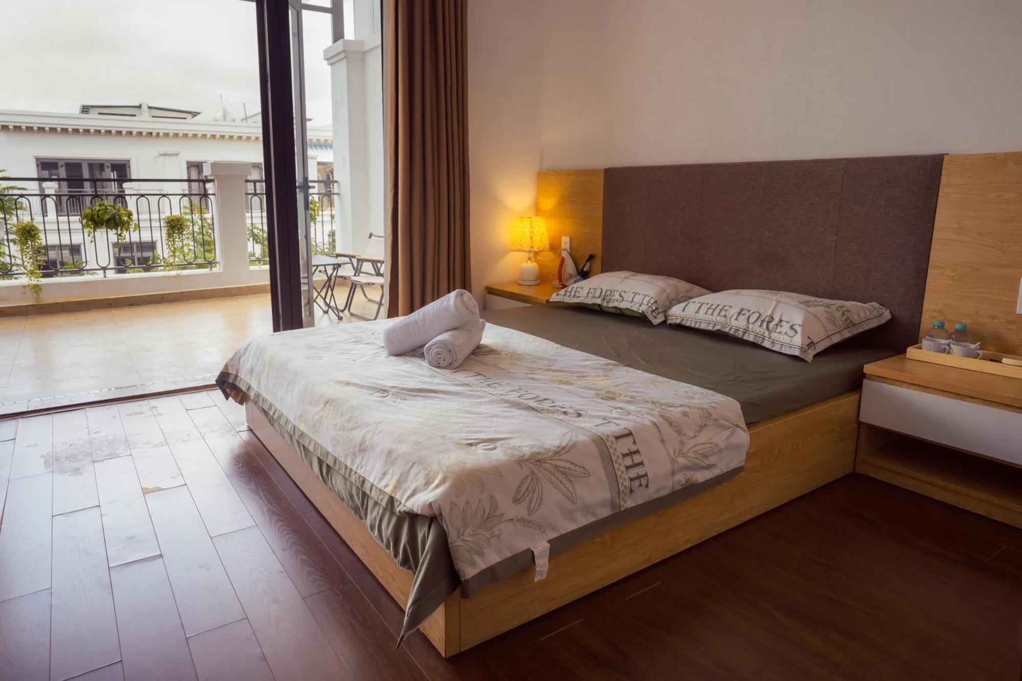 Tphomes Lakeview 122 Homestay
